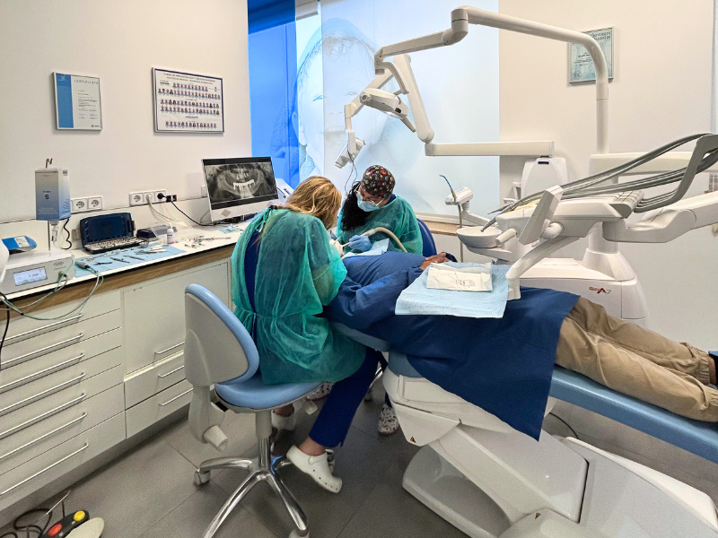 CIRUGÍA ORAL en Paterna - Clínica Dental