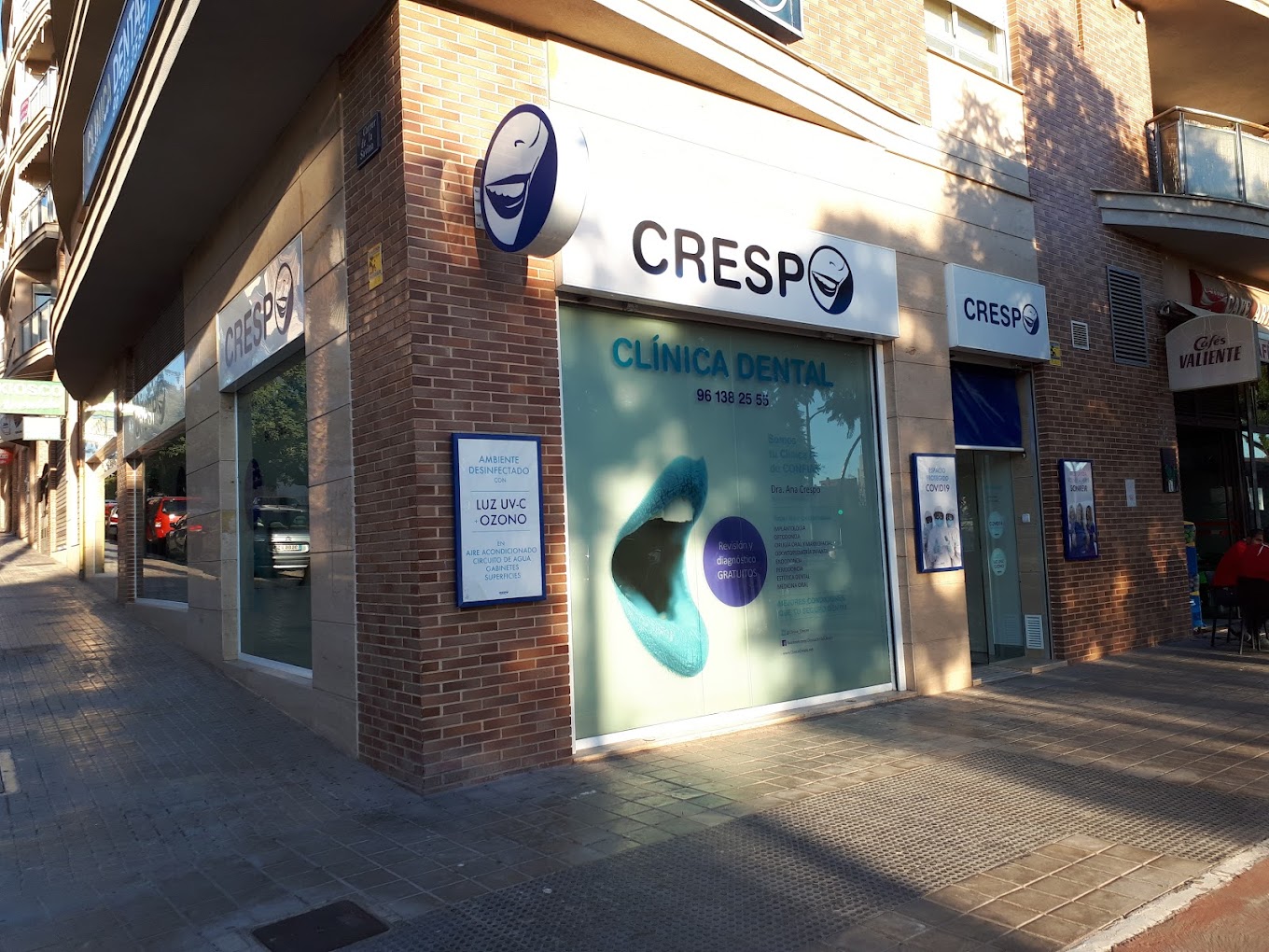Clínica Dental en Paterna - Dentistas especialistas en implantes, ortodoncia y endodoncia